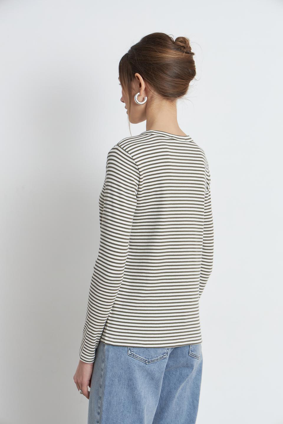 Футболка Betty and Co в полоску бежево-оливковая