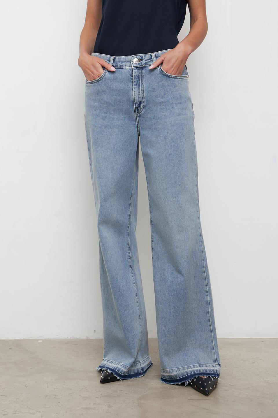 Джинсы Oui клеш голубой