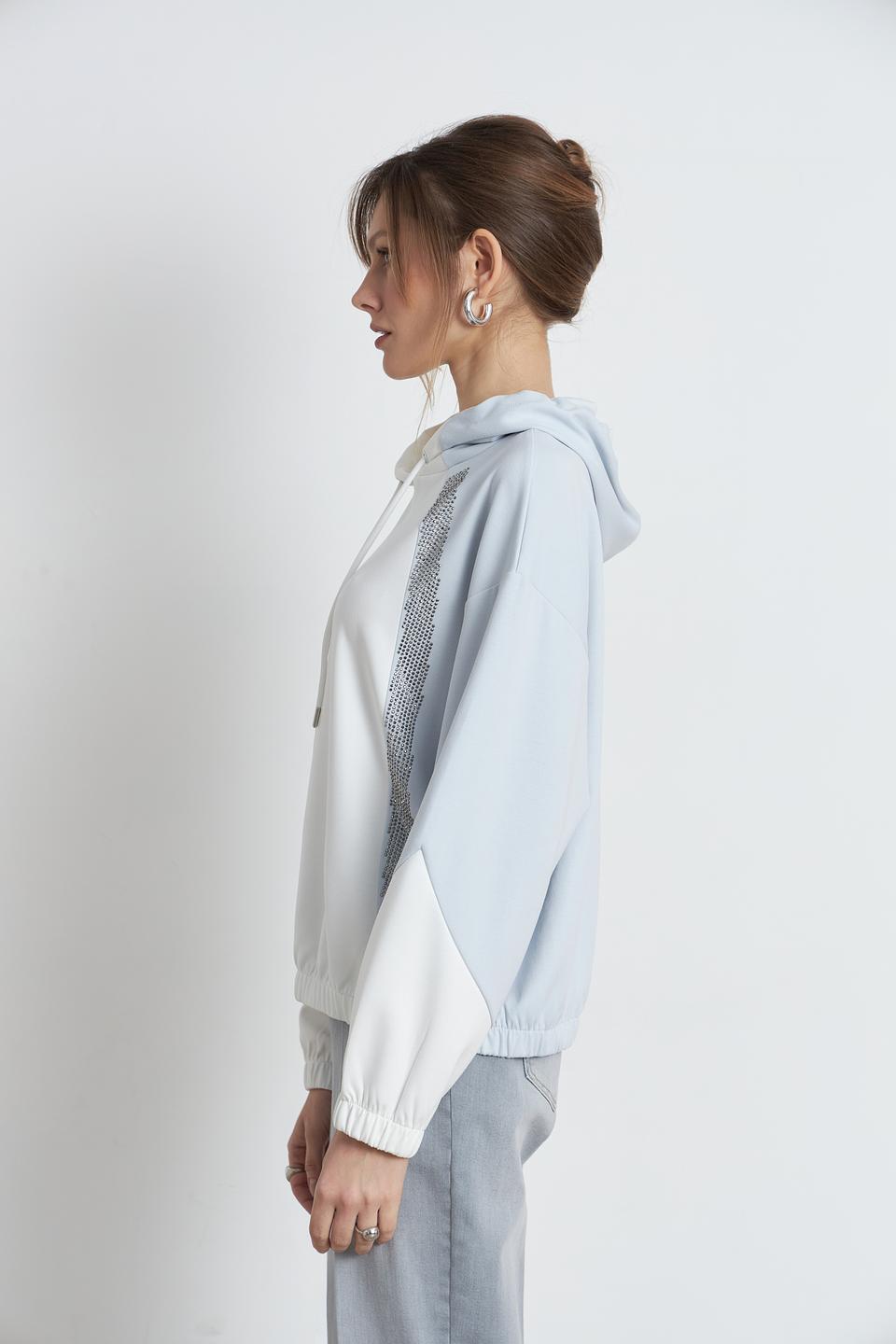 Пуловер Monari с капюшоном и декором