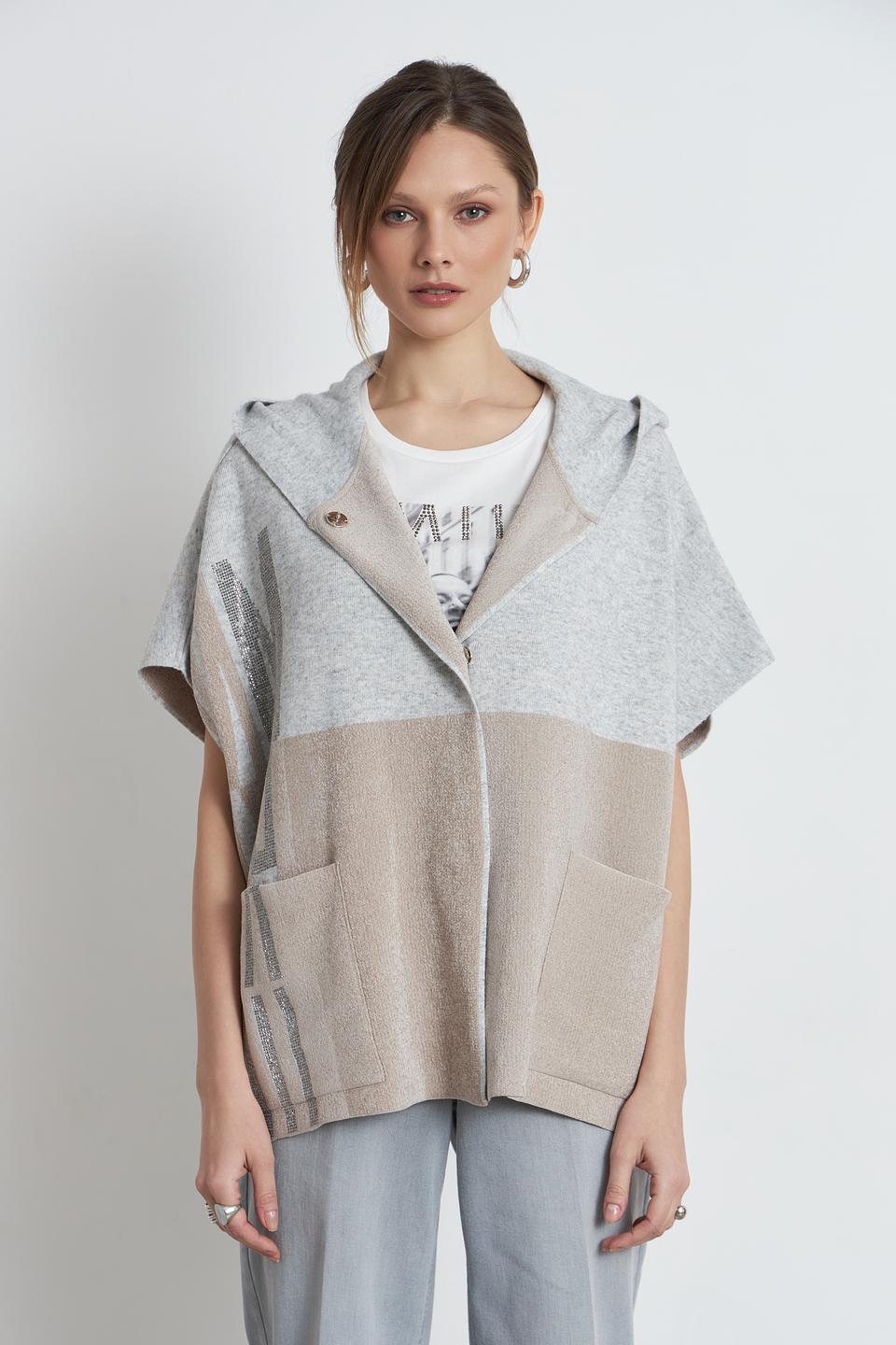 Жилет Monari с капюшоном бежево-серый