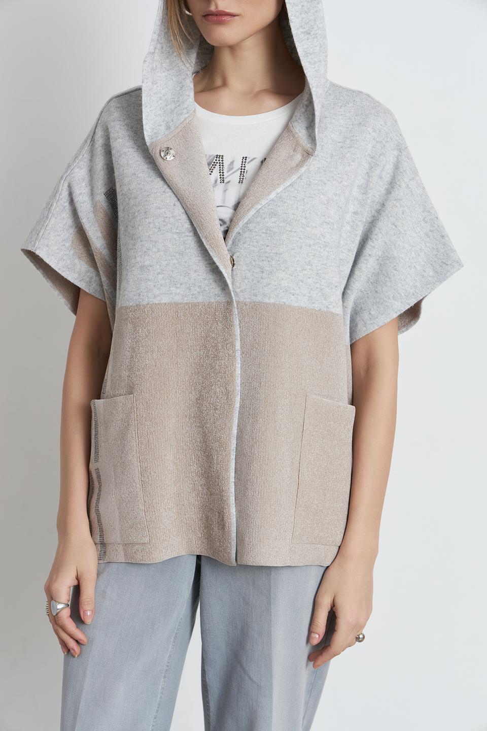 Жилет Monari с капюшоном бежево-серый