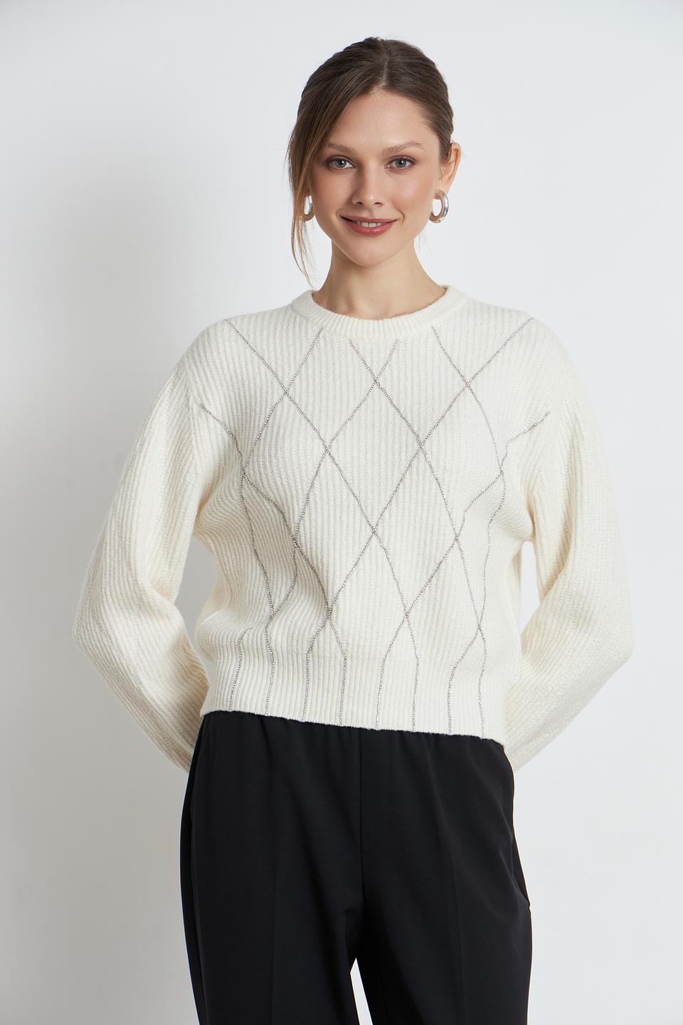 Пуловер Oui с ромбами кремовый