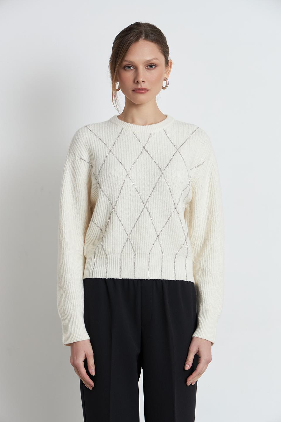 Пуловер Oui с ромбами кремовый