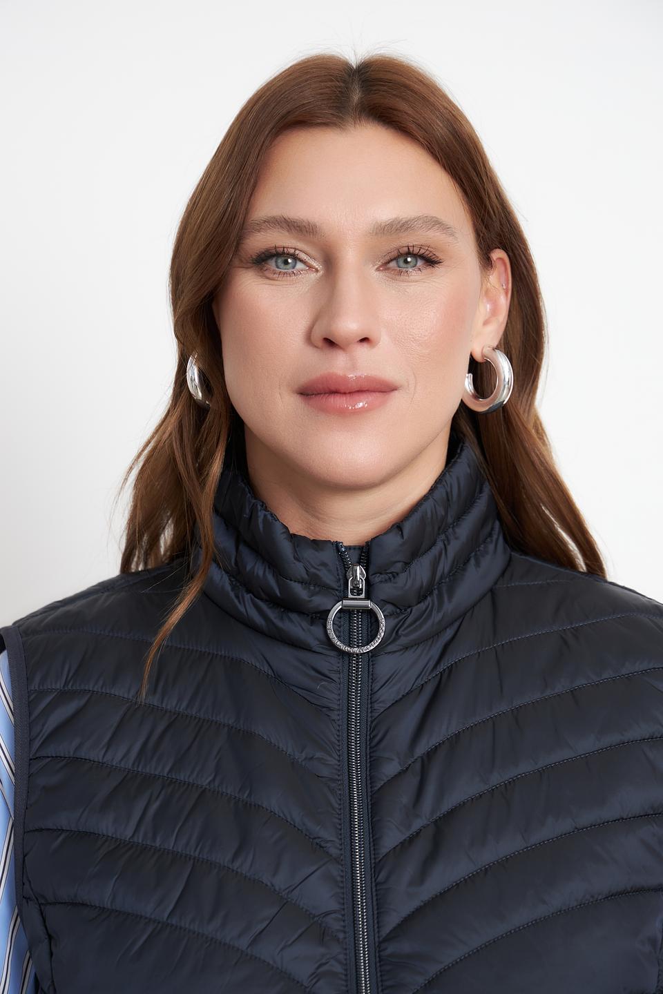 Жилет стеганый Betty Barclay темно-синий