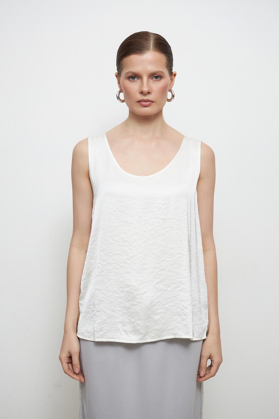 Топ Oui женский молочный