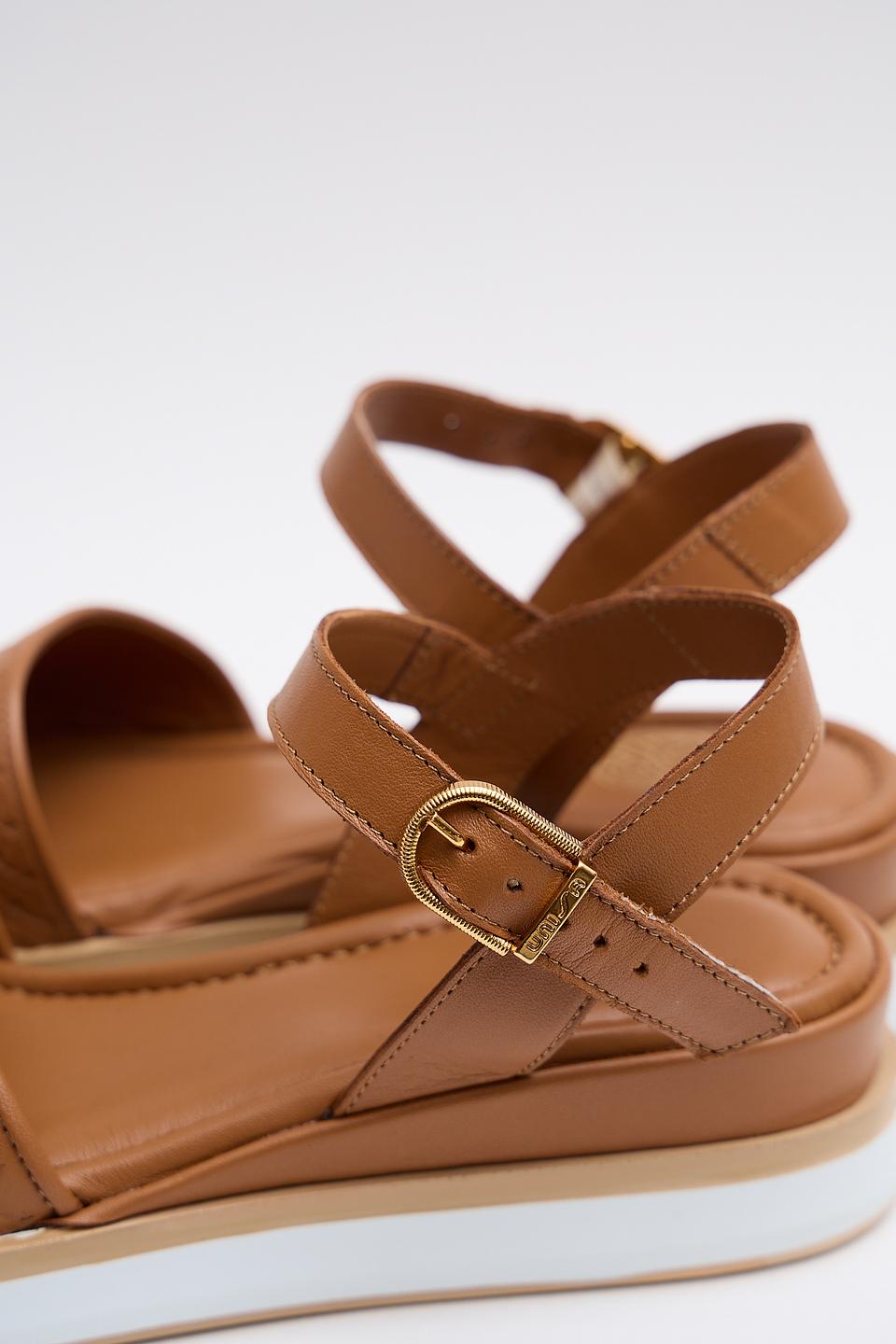 Сандалии Unisa плетеные коричневые