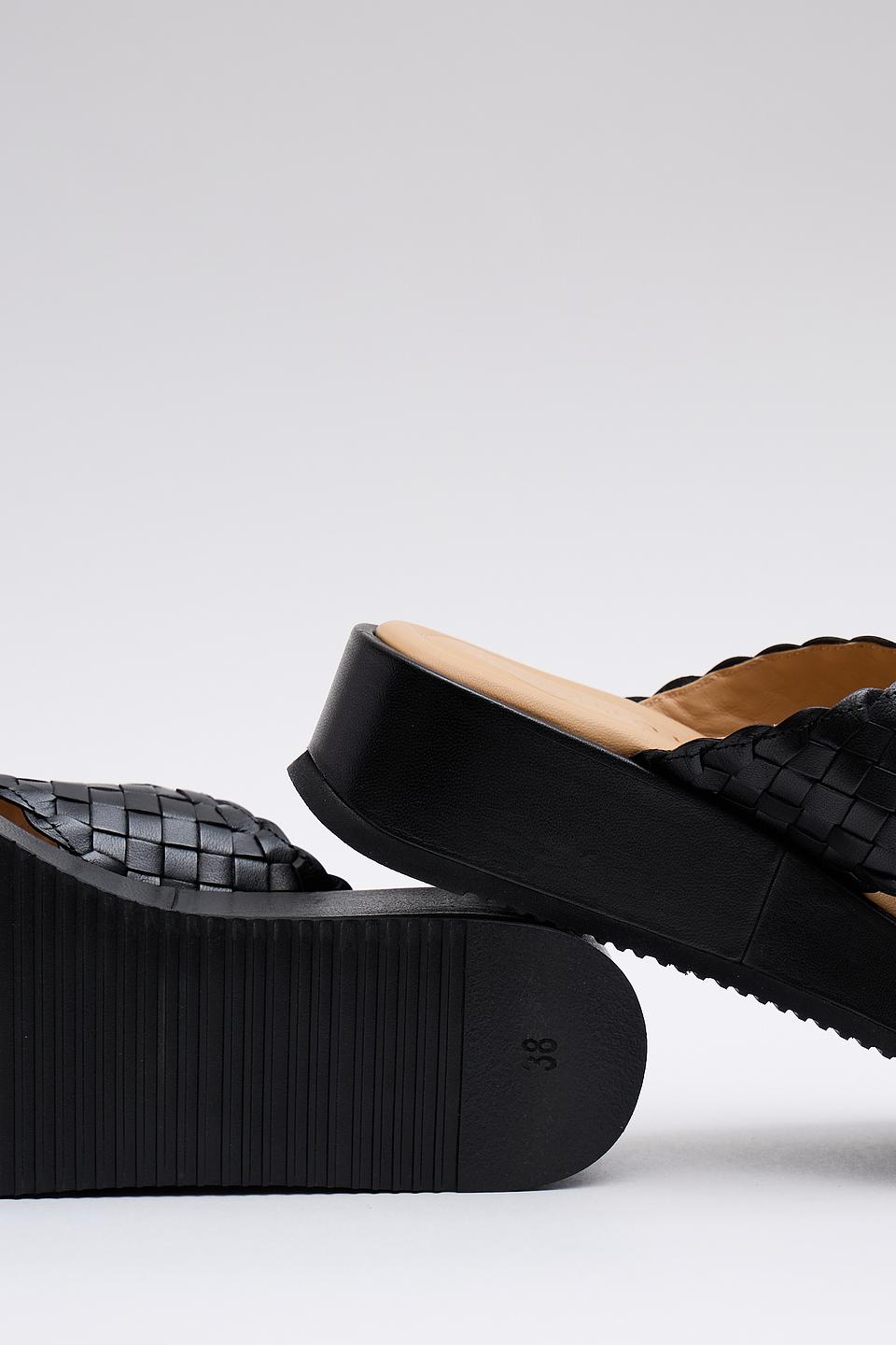 Слайдеры Unisa плетеные черные