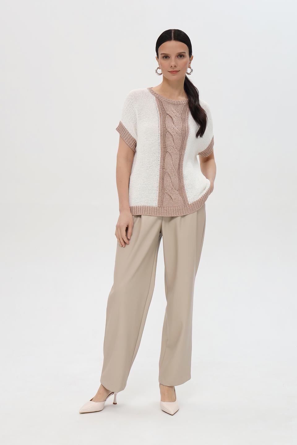 Пуловер Pezzo с косами бежевый