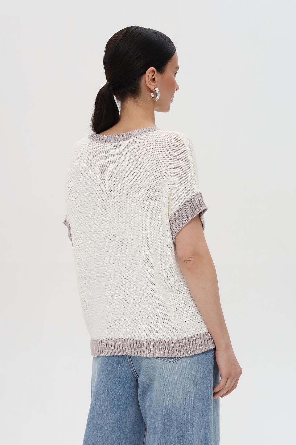 Пуловер Pezzo с косами молочный