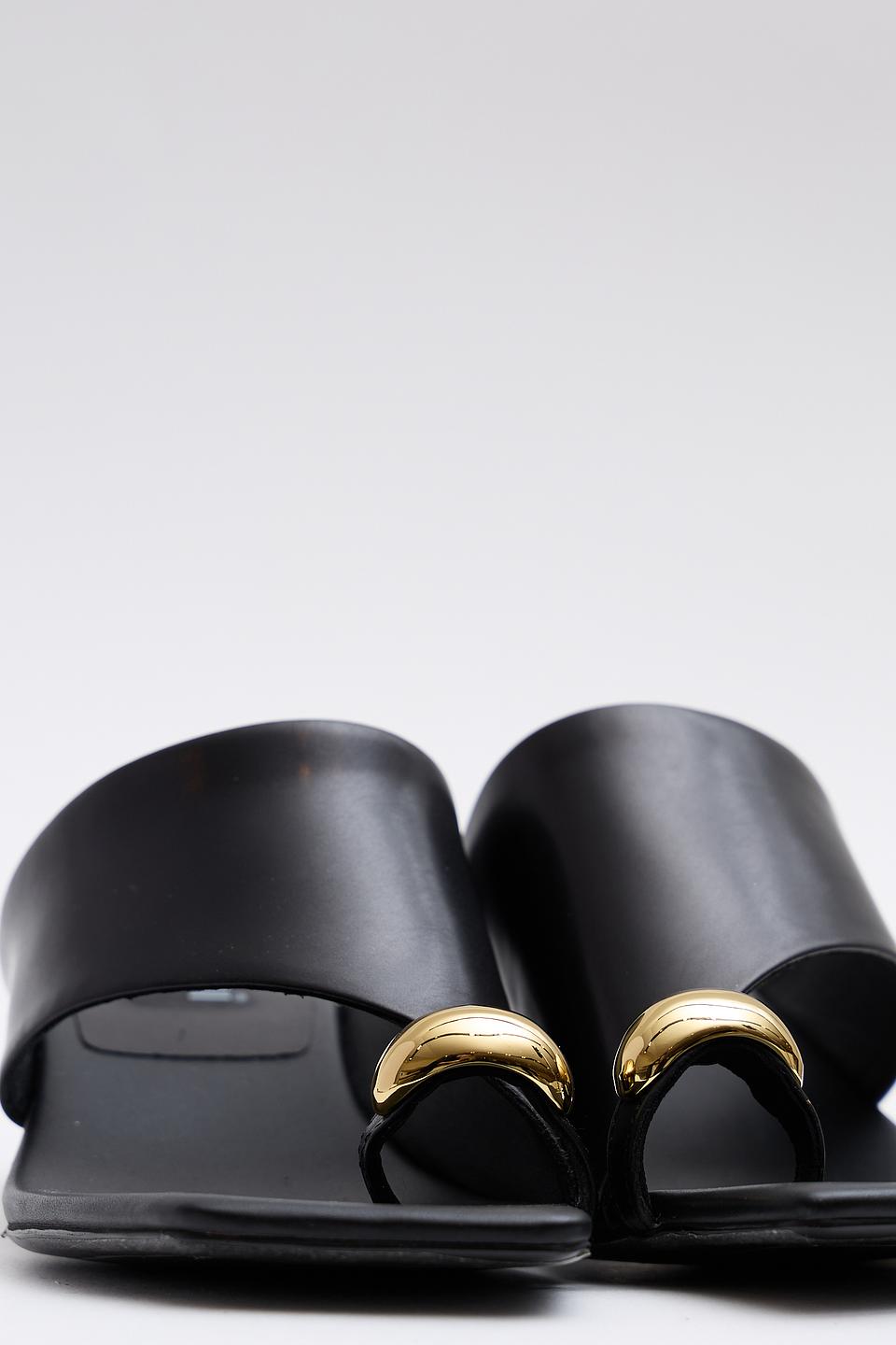 Шлепанцы Tuffoni с золотой отделкой