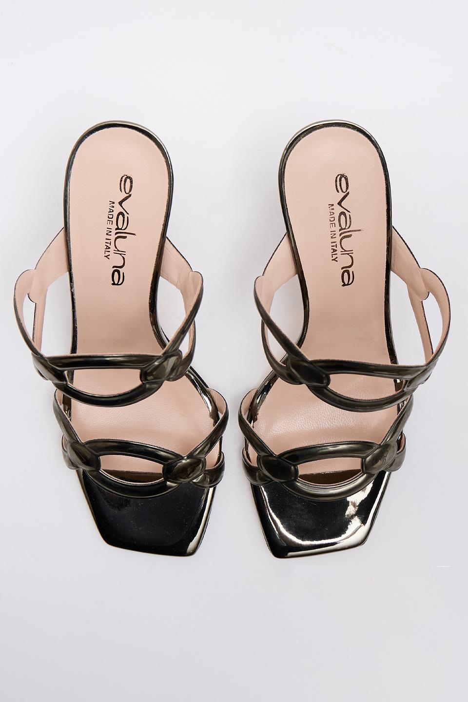 Босоножки Evaluna с узлами оливковые