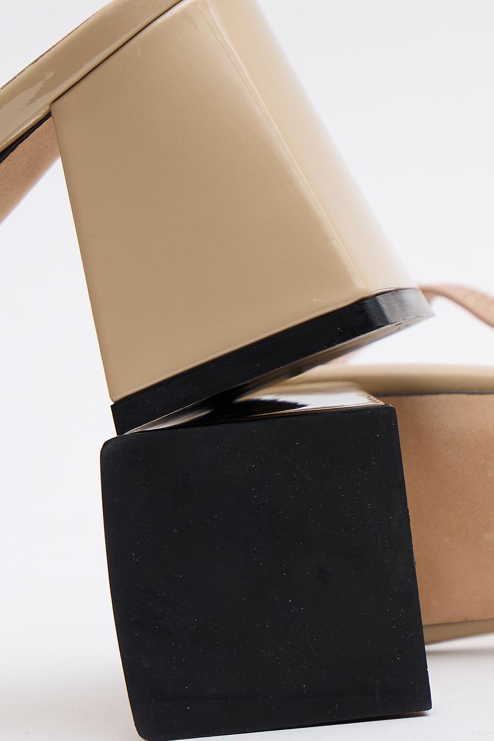 Туфли Evaluna с пряжкой бежевые