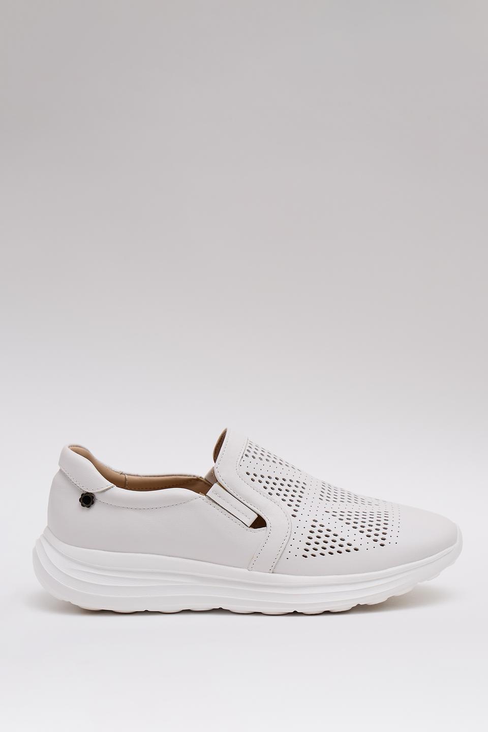 Слипоны Tuffoni перфорированные белые