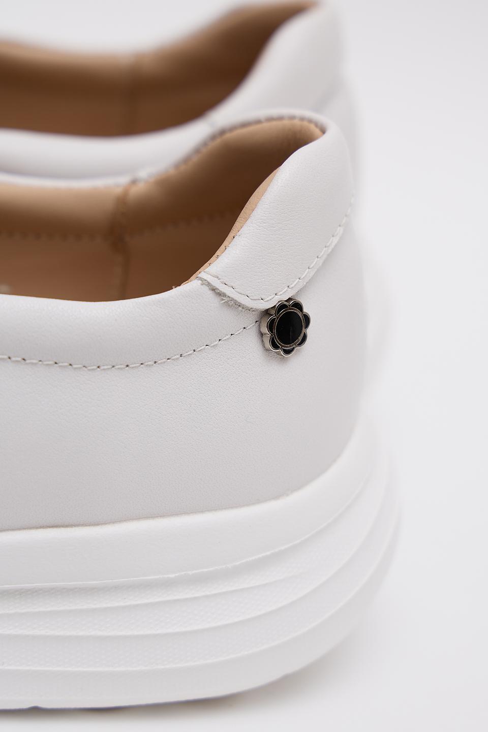 Слипоны Tuffoni перфорированные белые