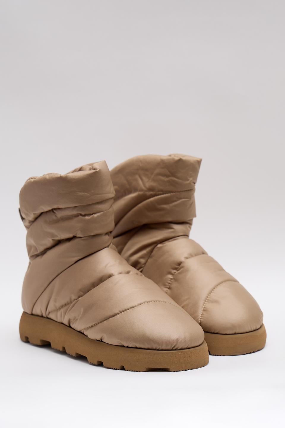 Ботинки Piumestudio стеганые бежевые