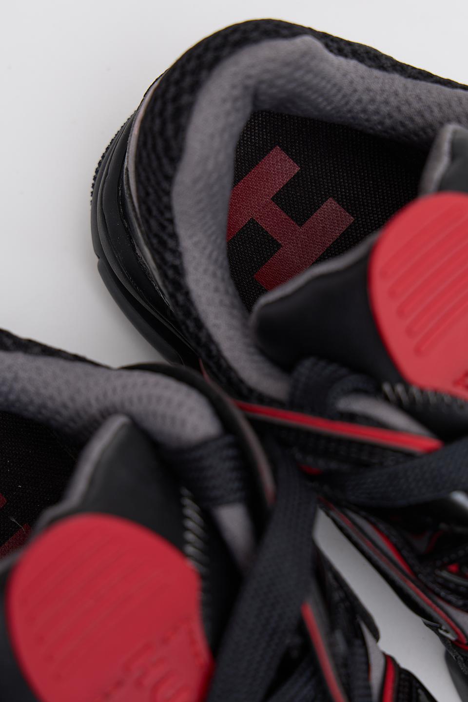 Кроссовки Hugo с красными вставками