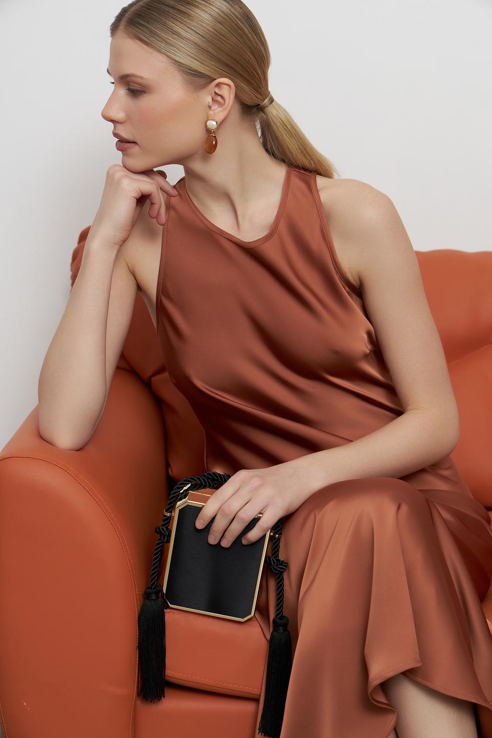 Платье Penny Black Pink атласное терракотовое