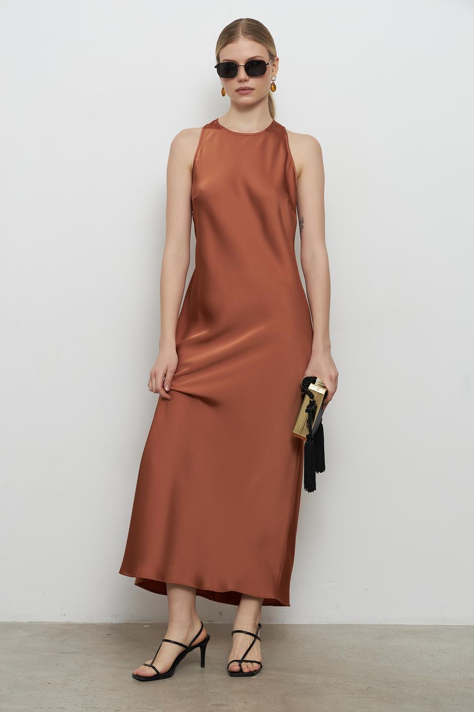 Платье Penny Black Pink атласное терракотовое