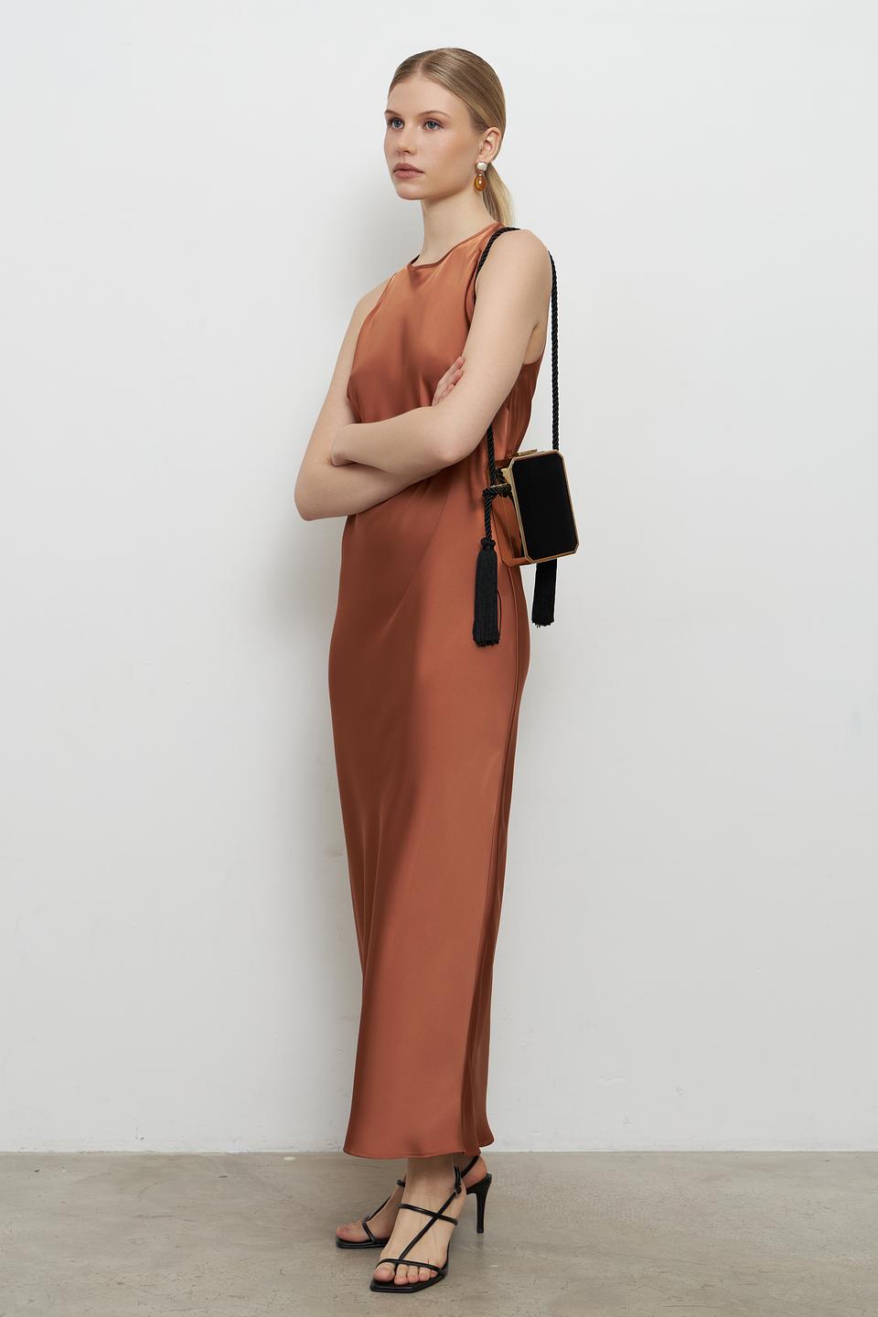 Платье Penny Black Pink атласное терракотовое