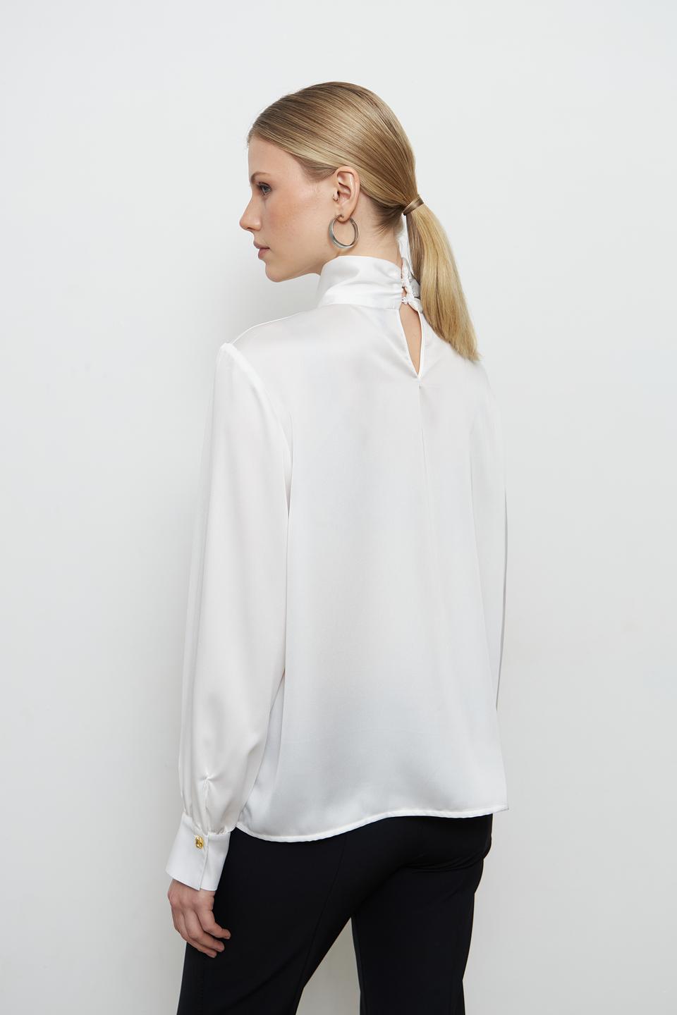 Блуза Emka с бантом