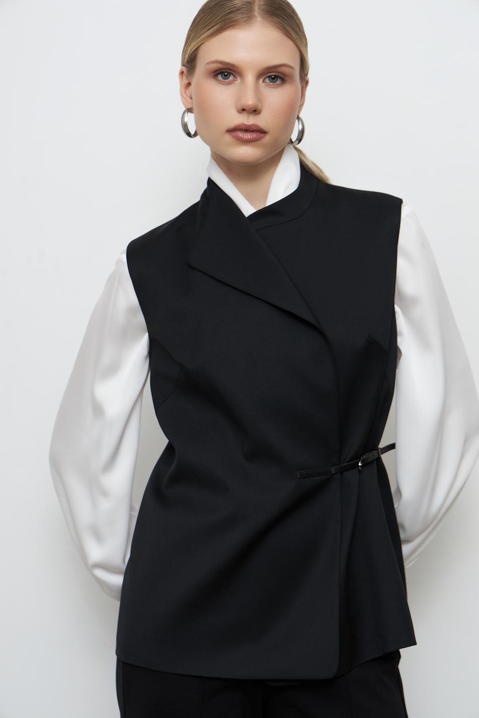 Жилет женский Emka черный