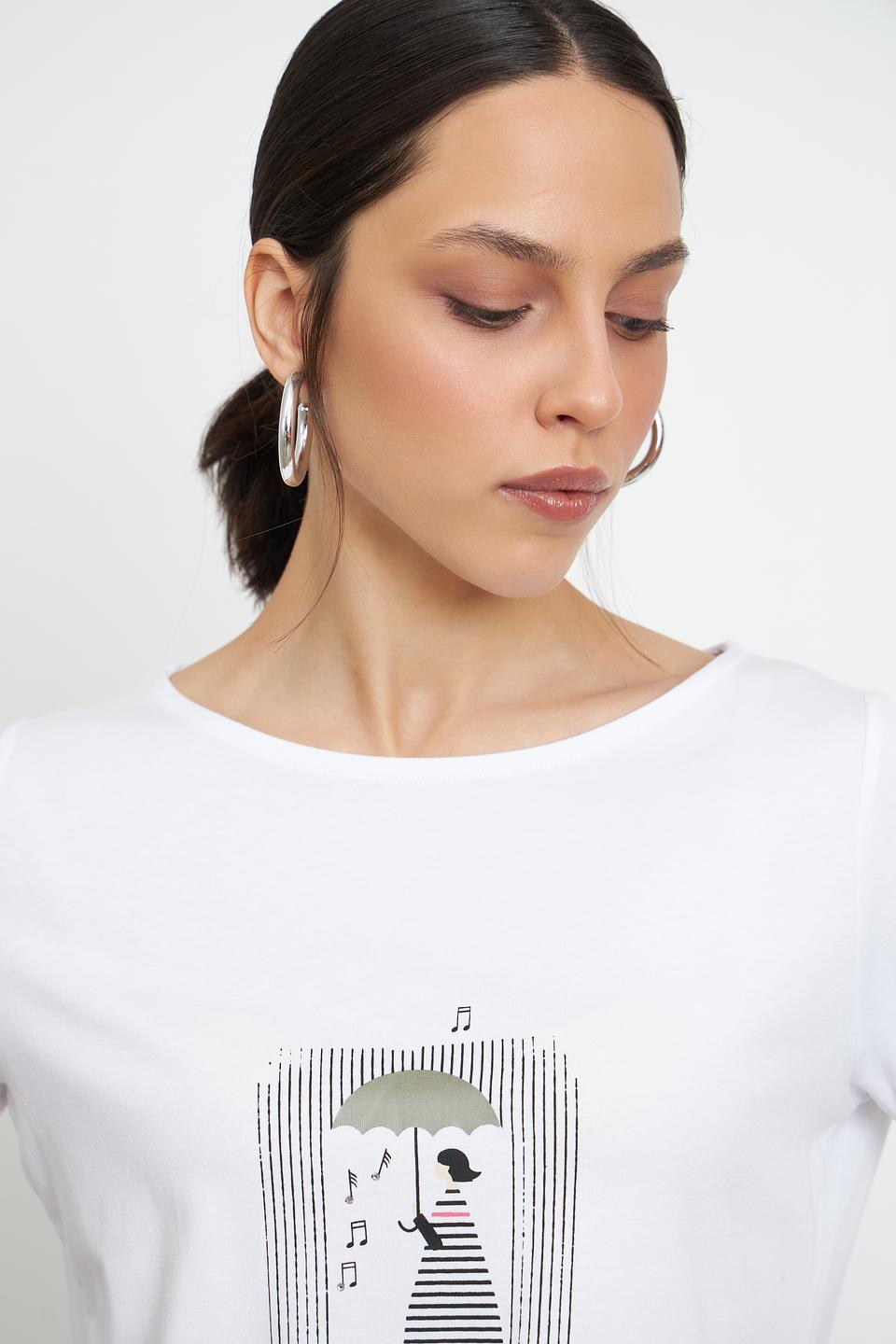 Футболка MORE and MORE с принтом