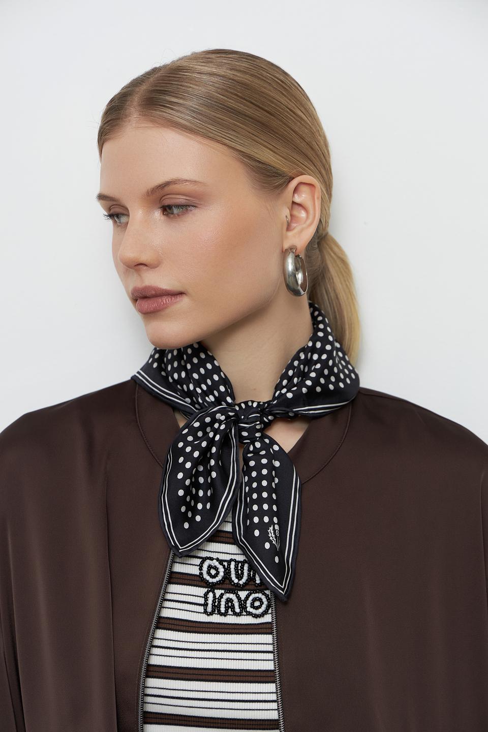 Шарф Fraas в горошек чёрный