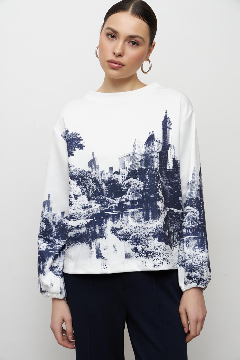 Пуловер Monari с принтом "Город"