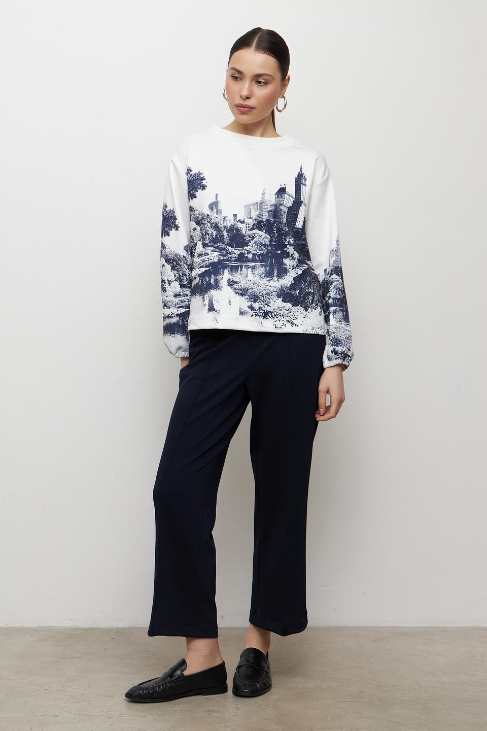 Пуловер Monari с принтом "Город"