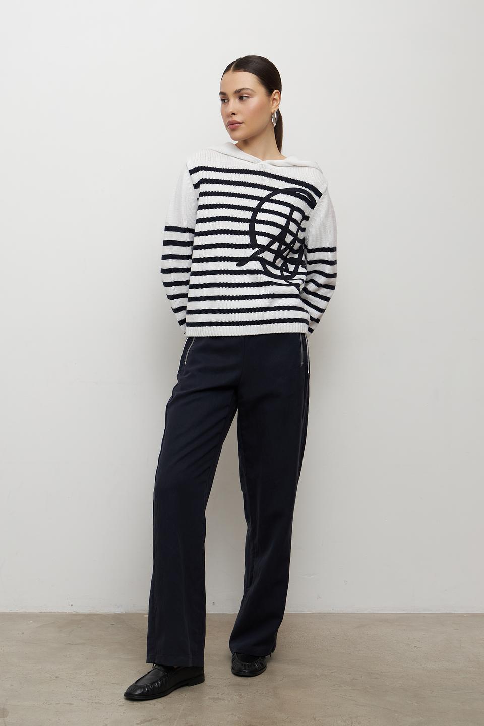 Пуловер Monari в полоску с капюшоном