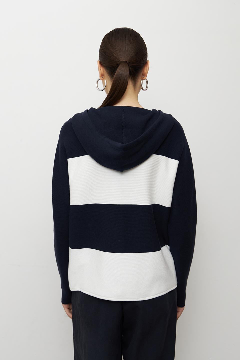 Пуловер Monari с логотипом