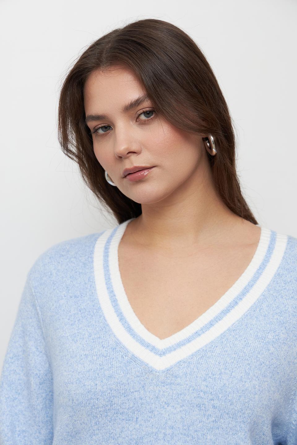 Пуловер Olsen голубой с V-образным вырезом