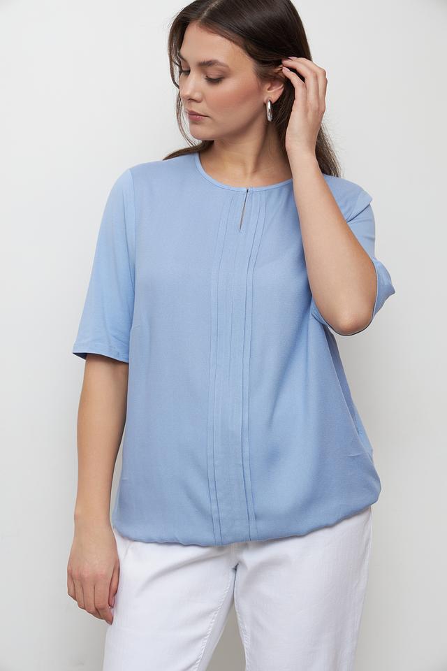 Блуза Lebek голубая с вырезом