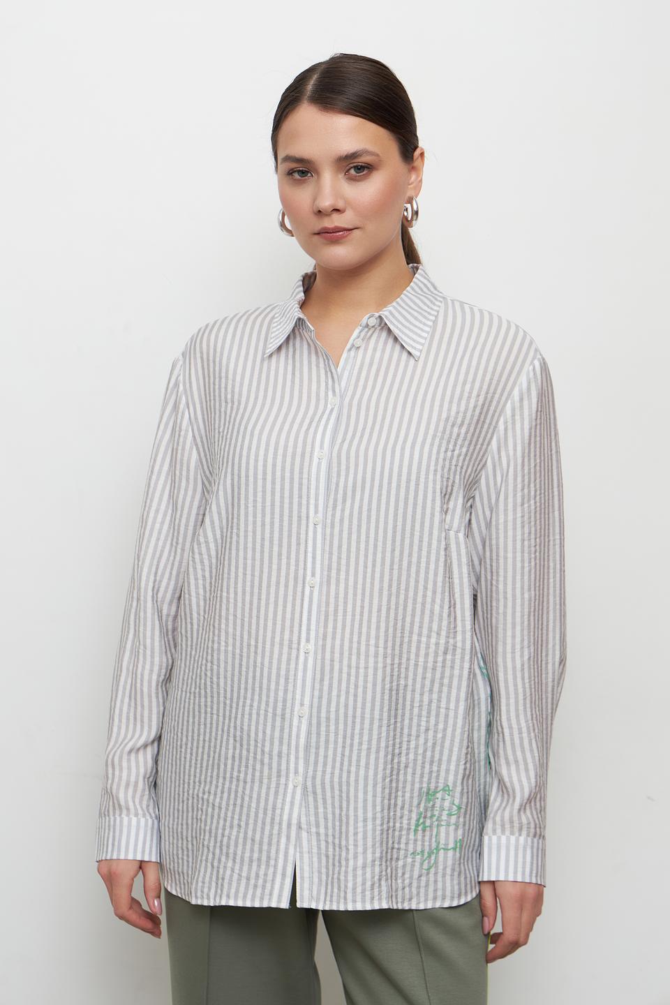 Блуза Lebek в полоску с вышивкой