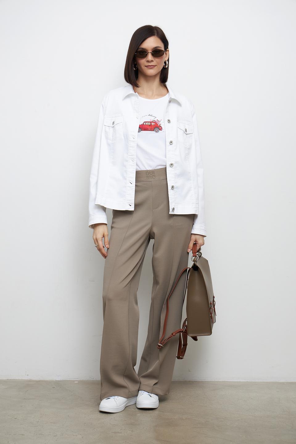 Футболка MORE and MORE с принтом