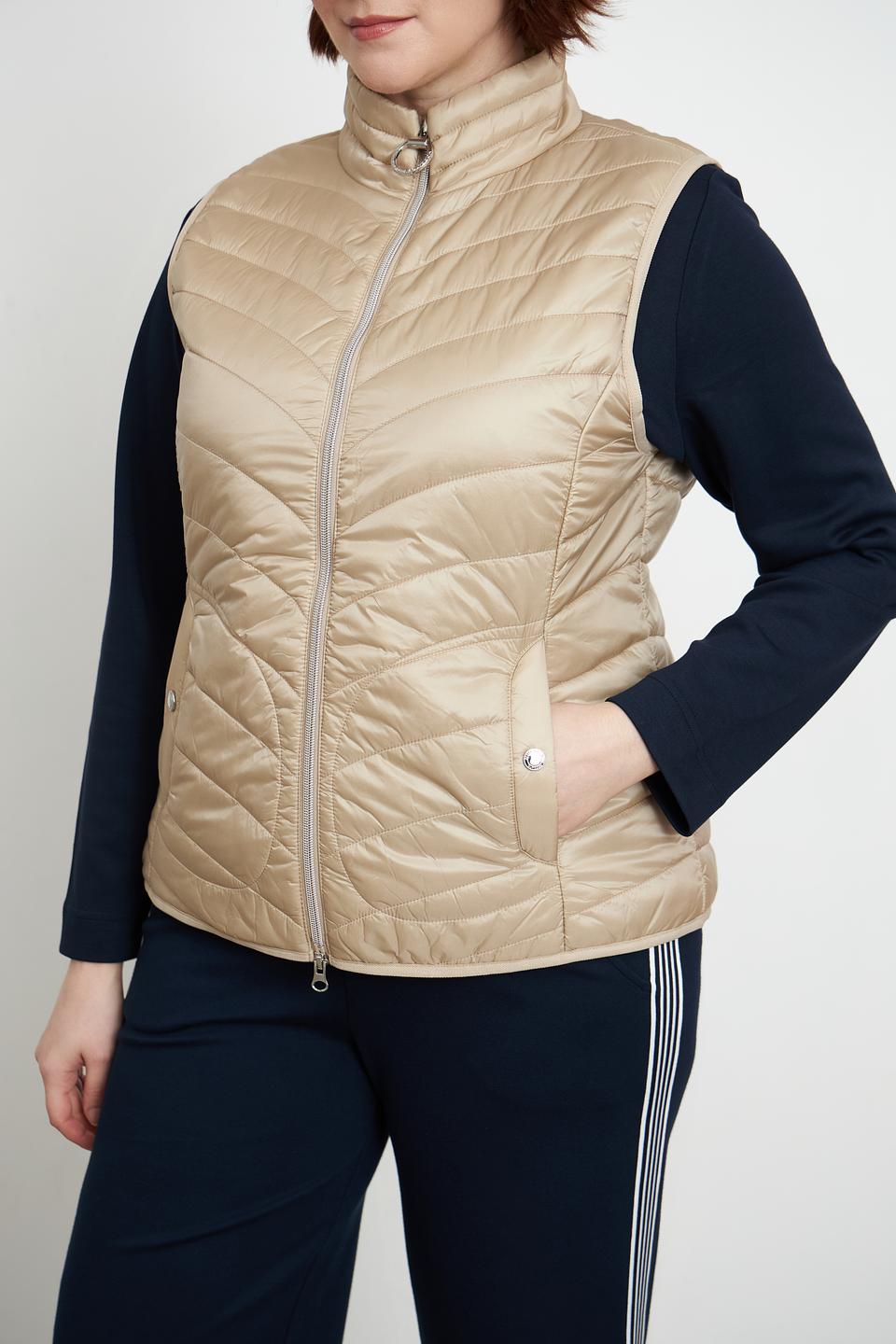 Жилет стеганый Betty Barclay бежевый
