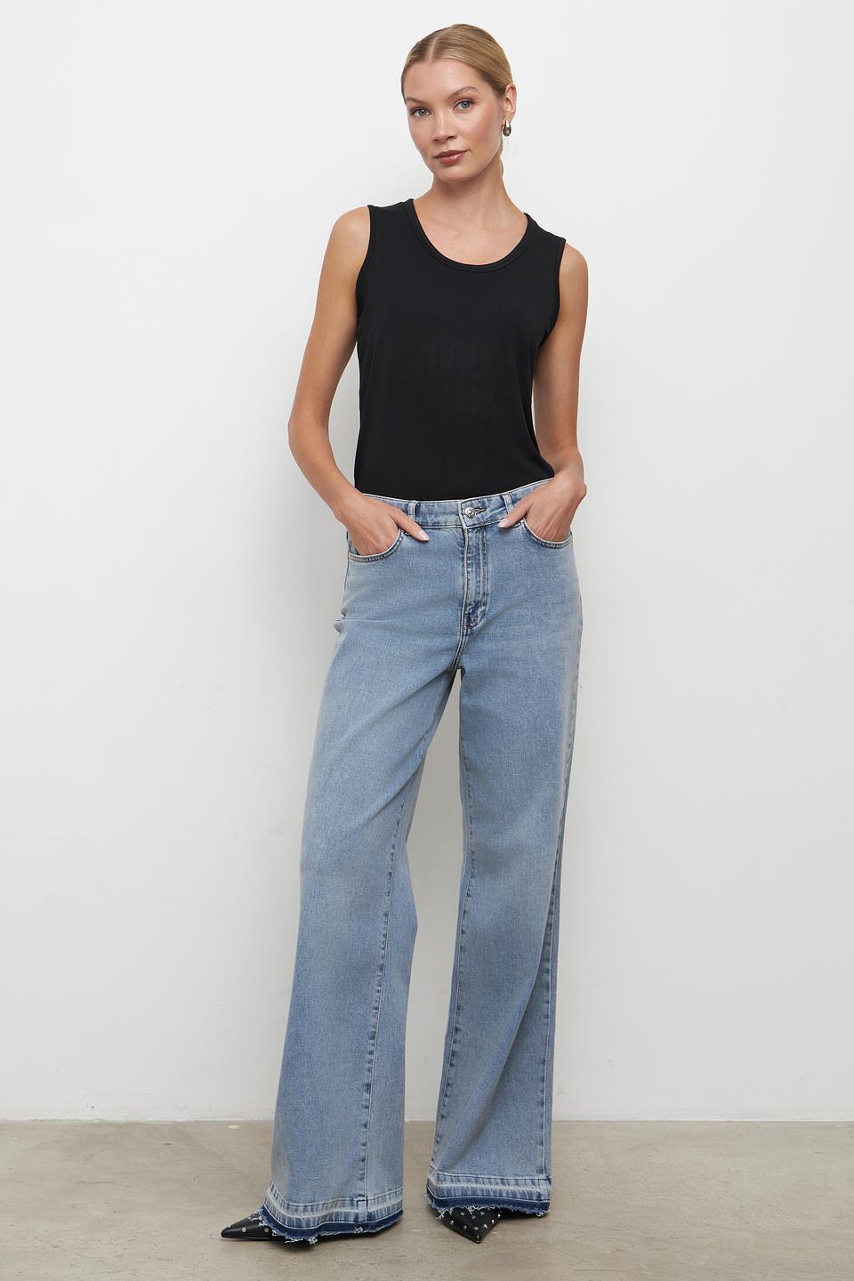 Топ Pezzo чёрный базовый