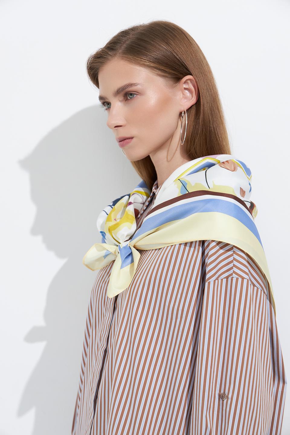 Шарф Lecomte с цветочным принтом