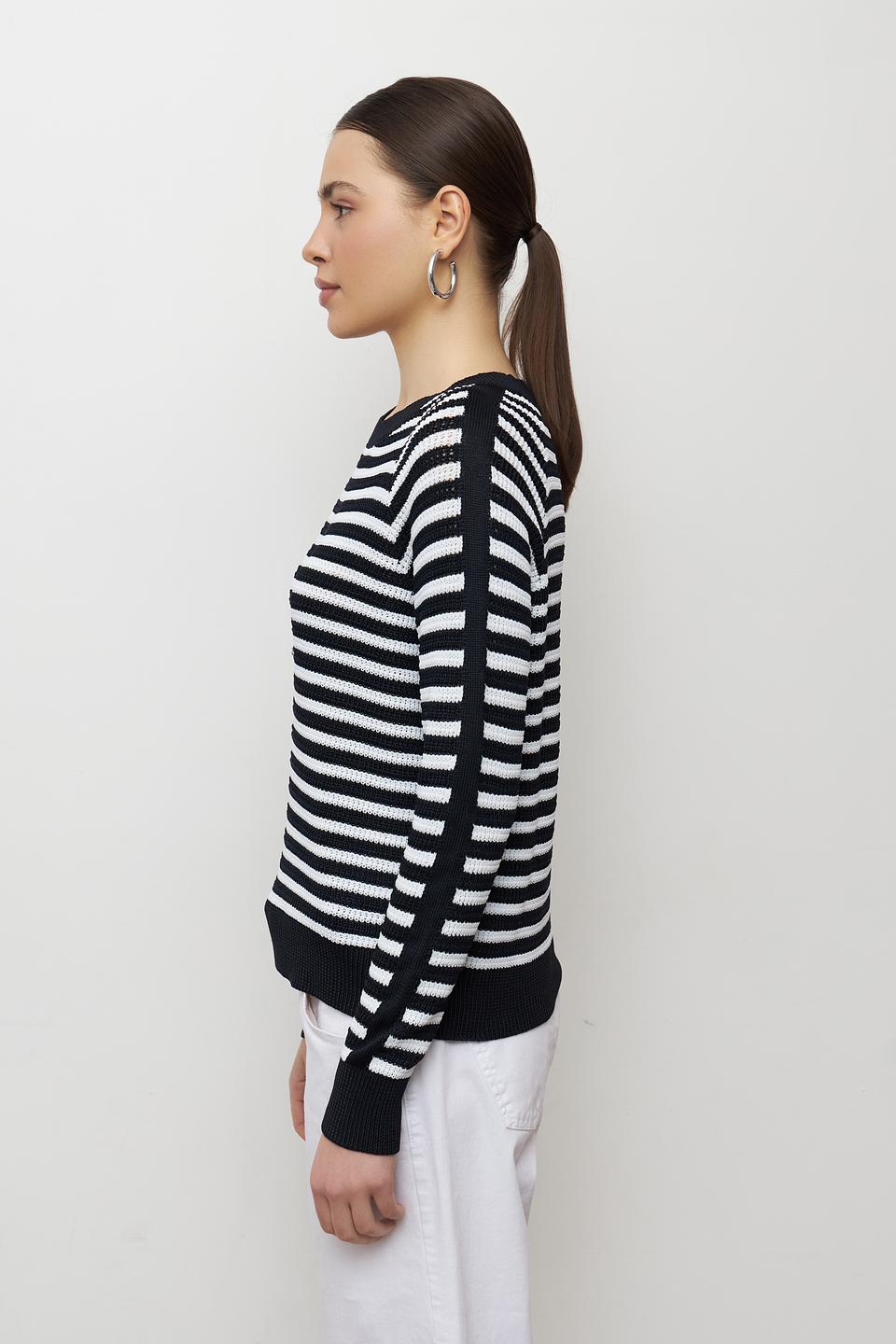 Пуловер Monari в полоску