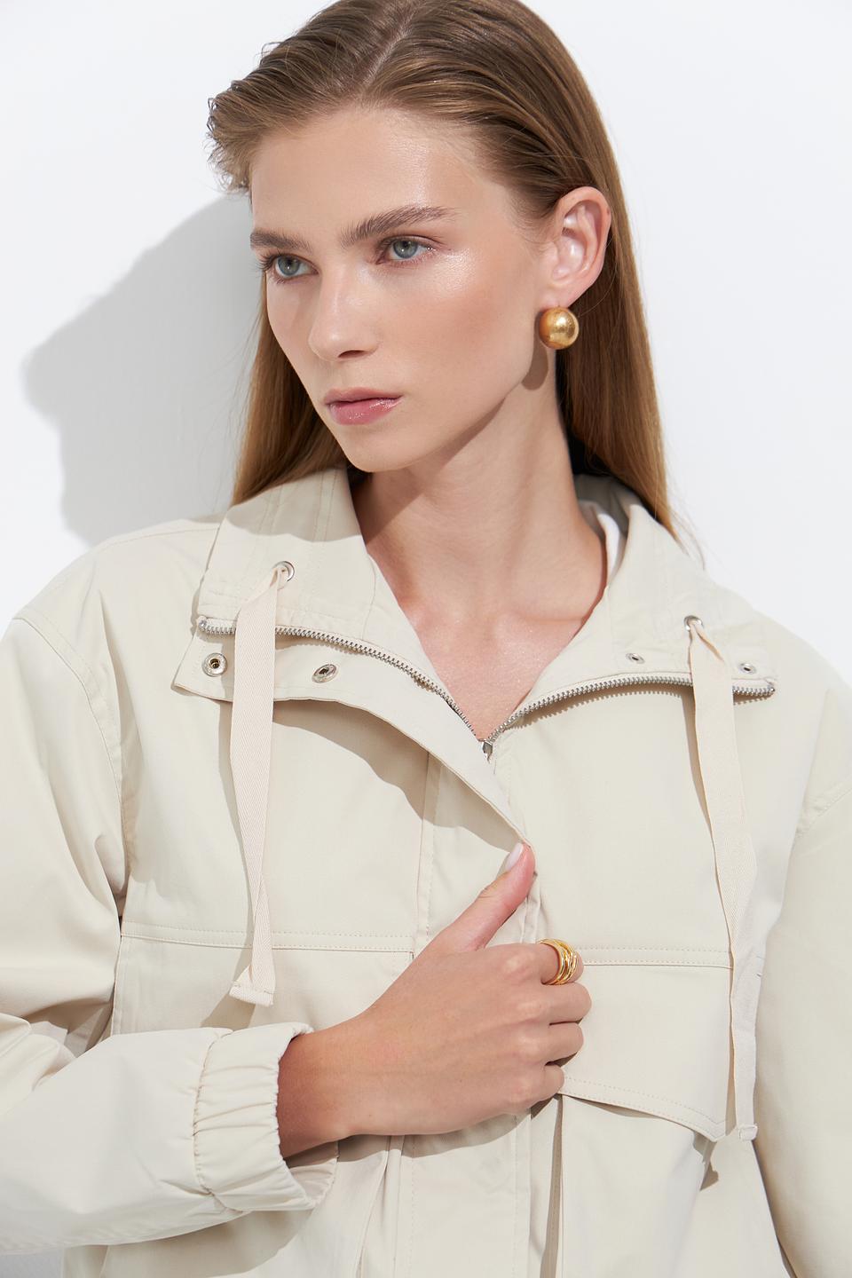 Куртка Broadway бежевая укороченная