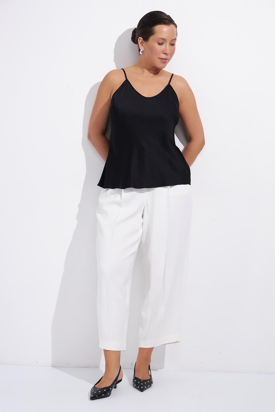 Топ Ten ways to be черный на тонких бретелях