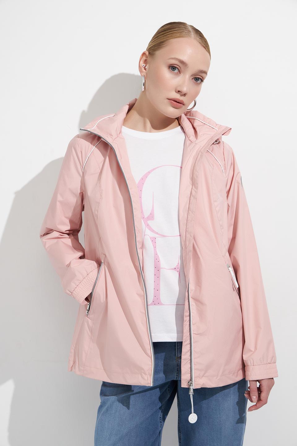 Куртка District розовая