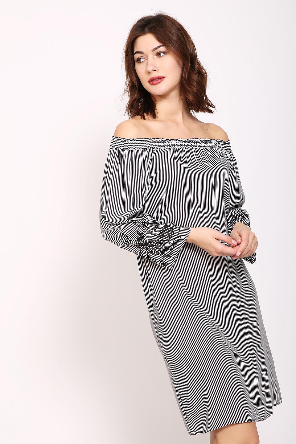 Платье Pezzo в полоску с вышивкой