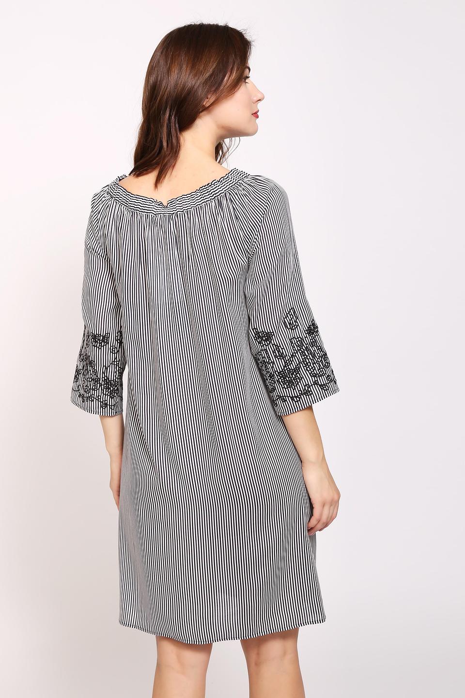 Платье Pezzo в полоску с вышивкой