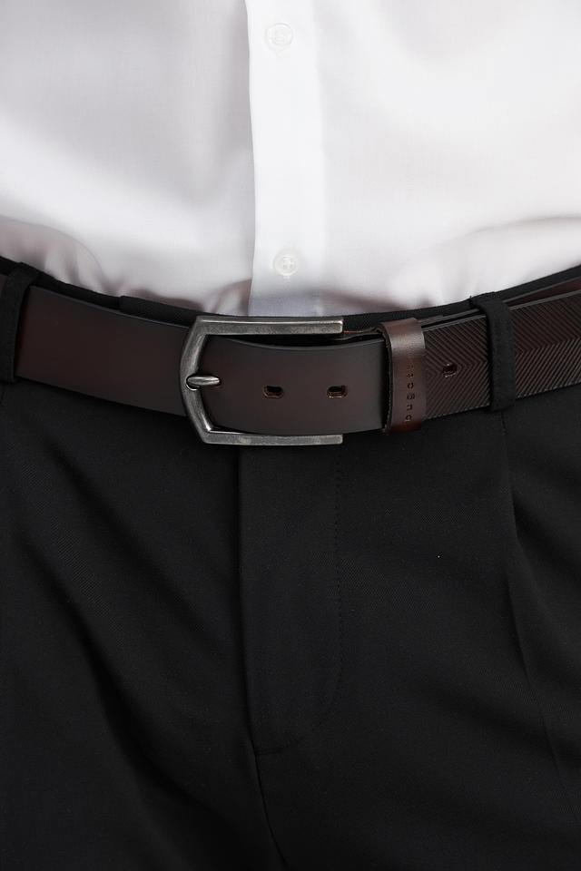 Ремень Bugatti ACC коричневый с декоративной строчкой