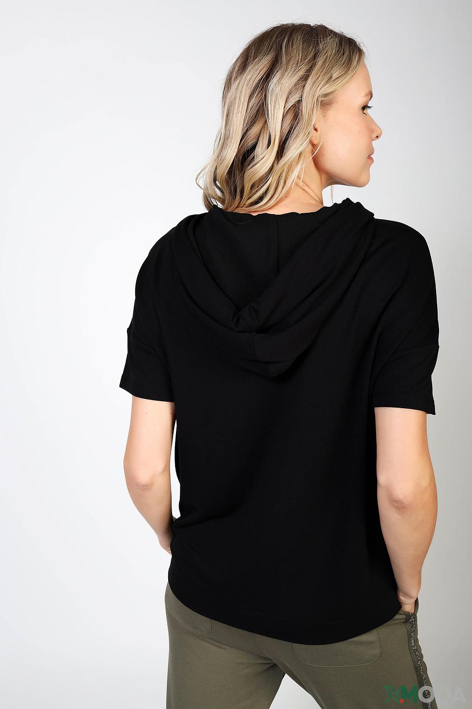 Футболка Monari с капюшоном чёрная