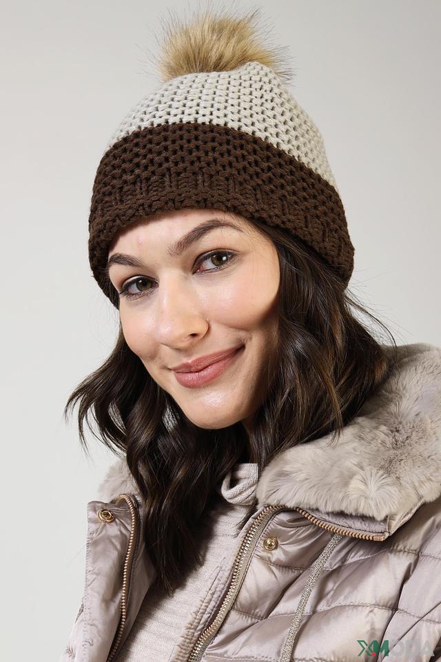 Шапка Wegener вязаная с помпоном