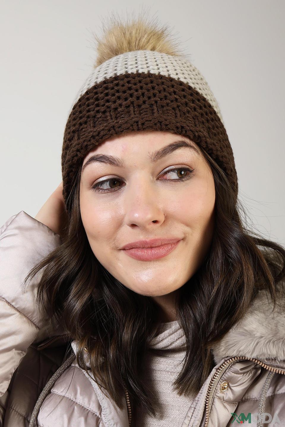 Шапка Wegener вязаная с помпоном