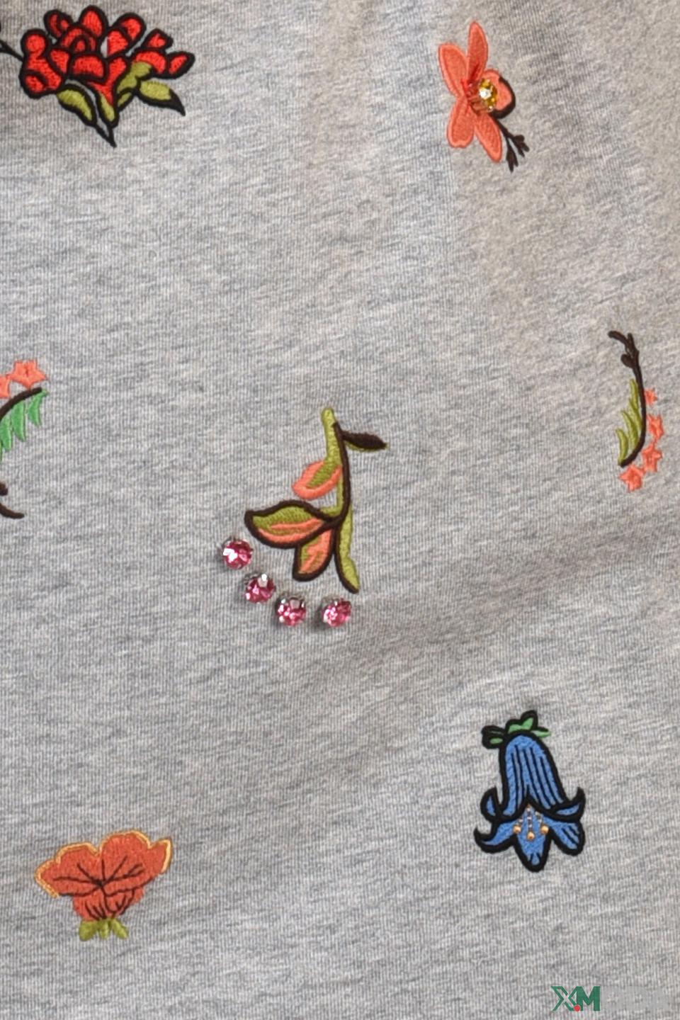 Платье Pezzo с вышивкой серое