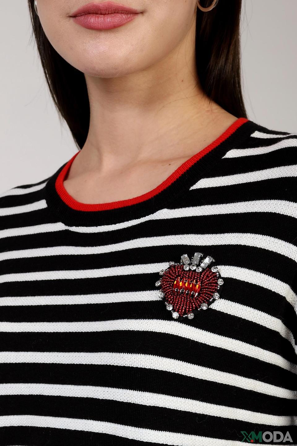 Пуловер Just Valeri в полоску с брошью